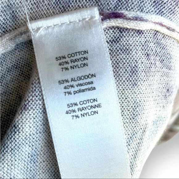 Chico’s Stamped Paisley v neck tunic Sweater size XLarge (3) - Picture 6 of 7